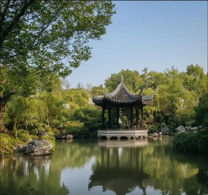 乌兰察布雨寒服务有限公司